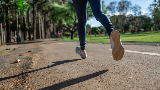 Middle-distance running workouts for endurance and speed